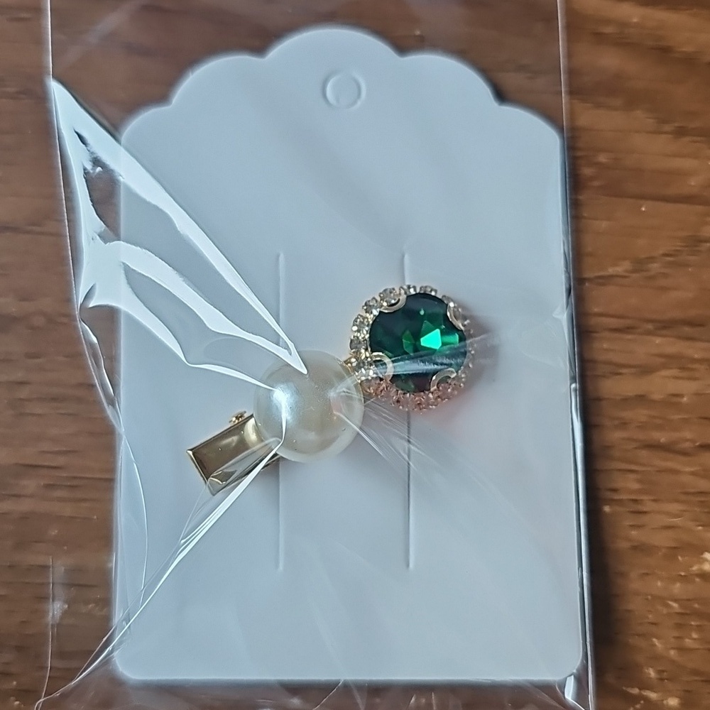 New Emerald Green Gem Hair Clip With Rhinestones - Alligator Clip